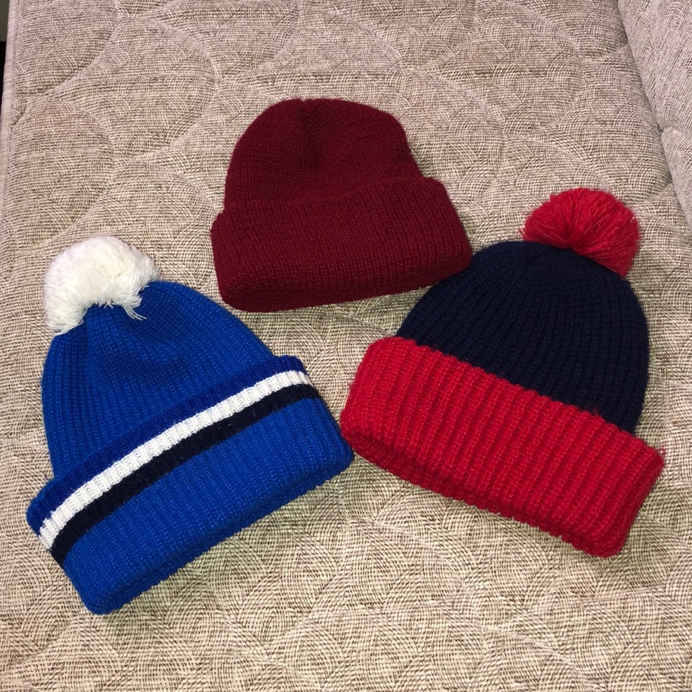3 KIDS HATS
